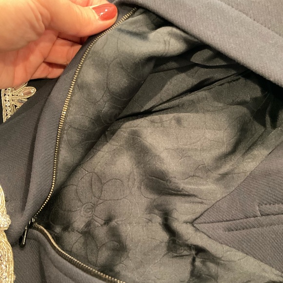 Chanel 2002 Autumn collection full suit with crystal details. Stunning! - Picture 14 of 16